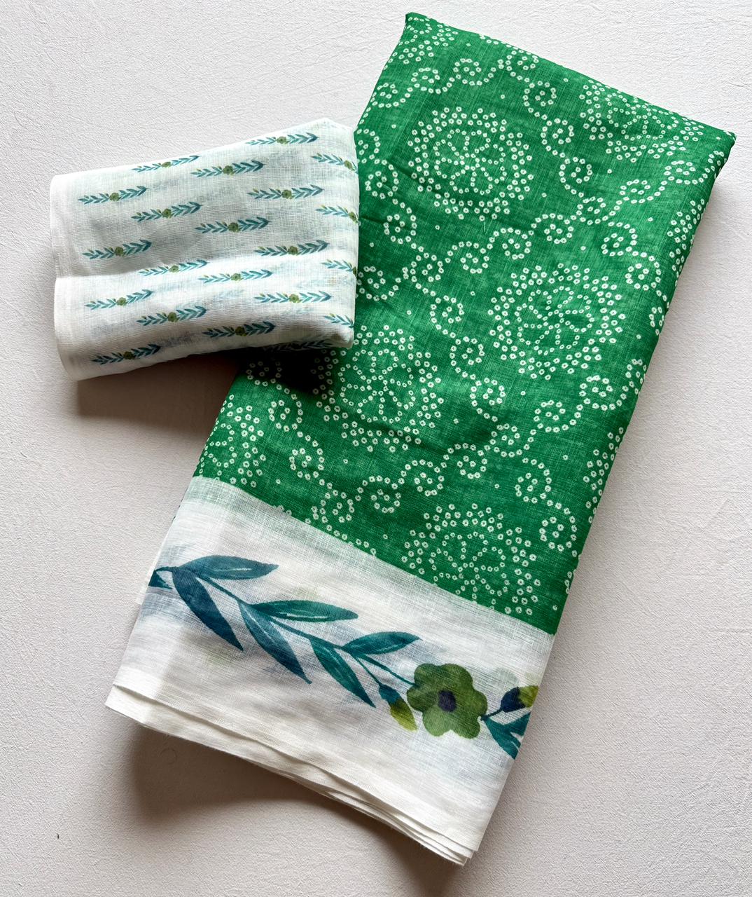 Soft Linen Saree with 3D Bandhej Digital Print & Running Blouse