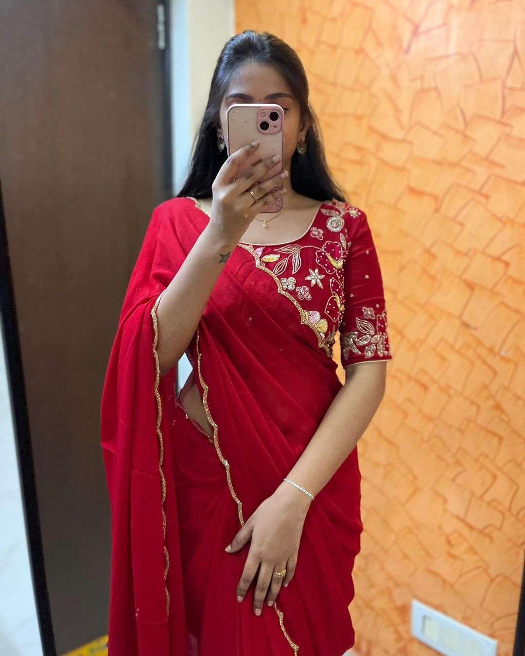 Exquisite 1-Minute Ready-To-Wear Peach Georgette Saree | Printed Design with Border Work & Blouse Piece