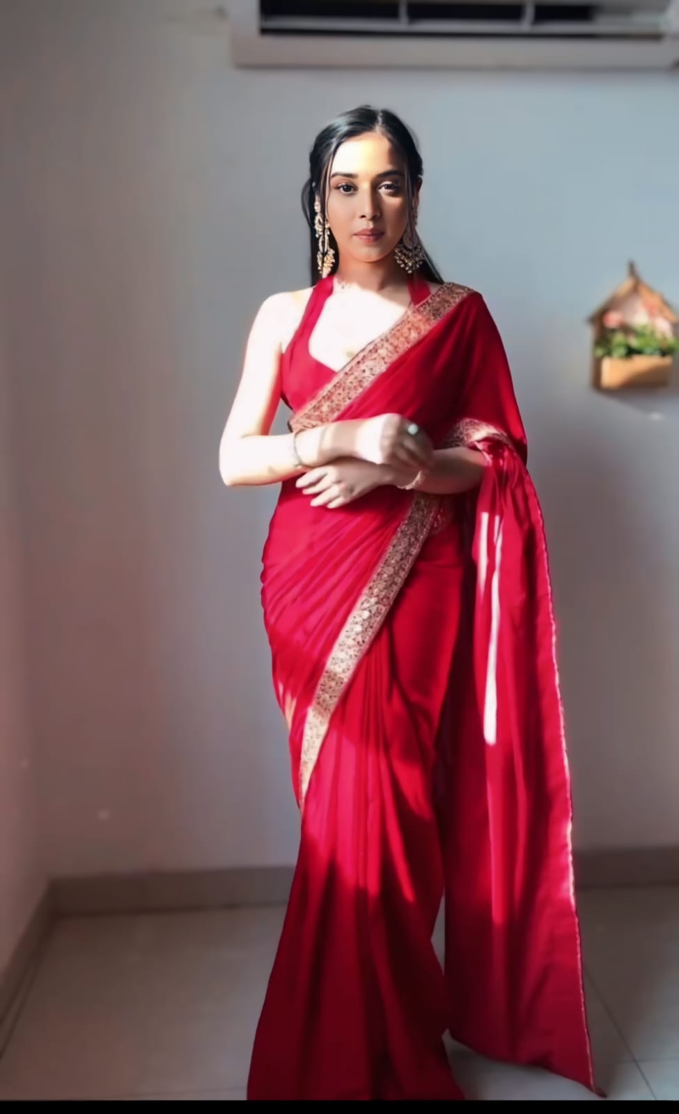 CLOVIRA Exquisite 1-Minute Ready-To-Wear Velvet Saree | Embroidery Lace Work with Blouse Piece