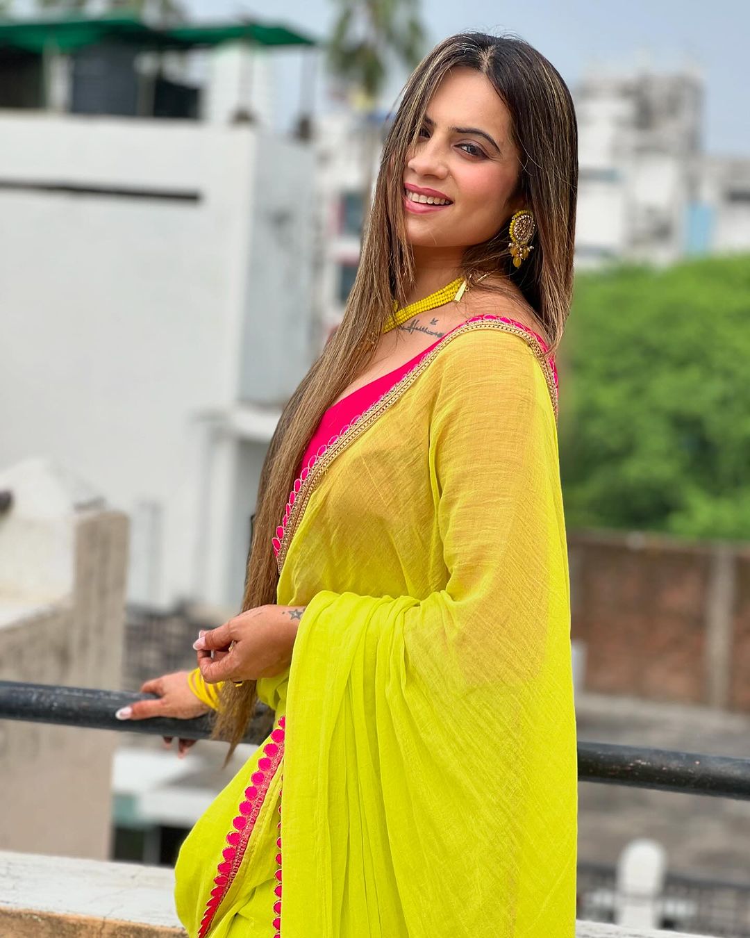 CLOVIRA Lime Yellow Pure Soft Cotton Ready-to-Wear Saree