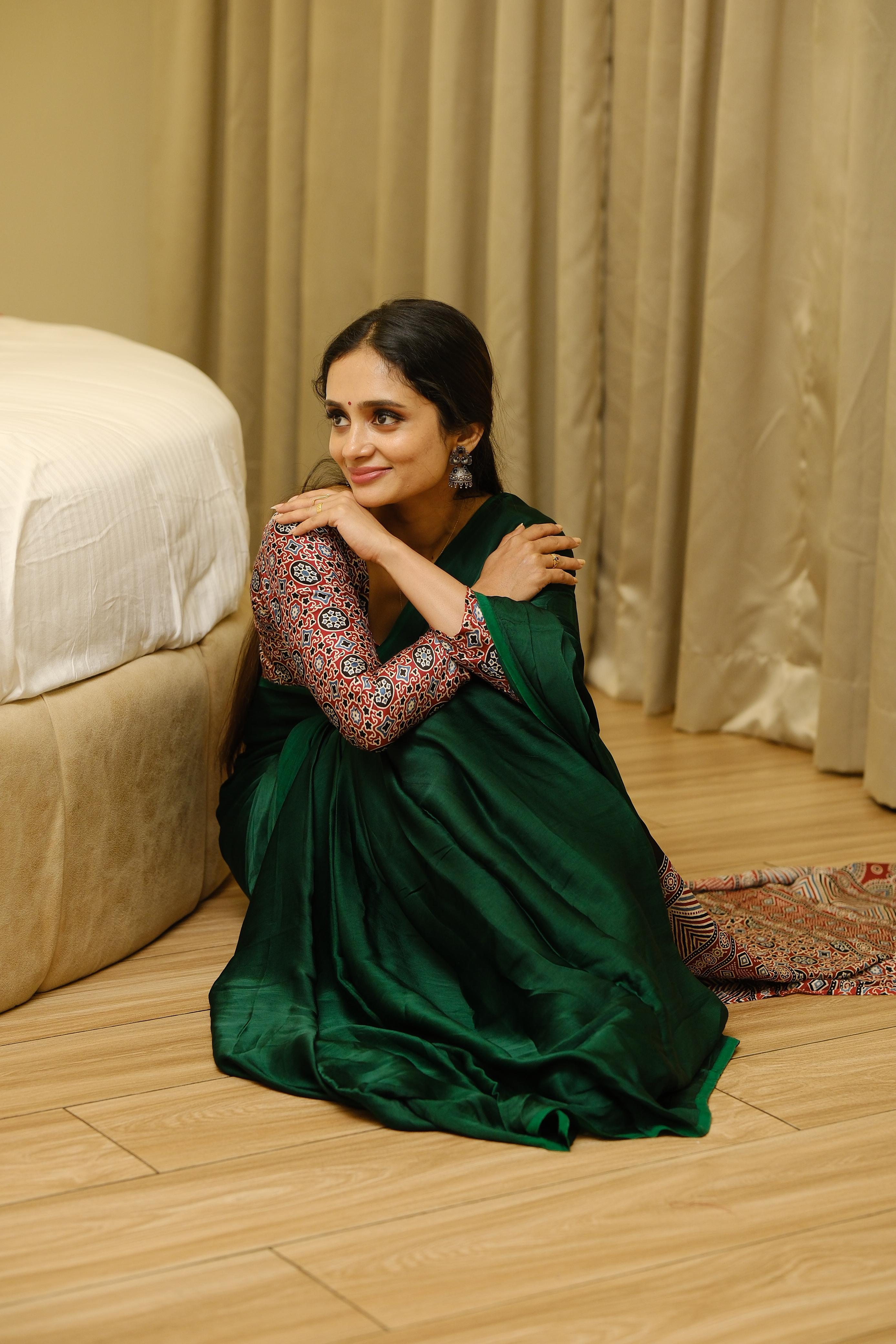 CLOVIRA Opal Green Pure Soft Crepe Silk Ready-to-Wear Saree
