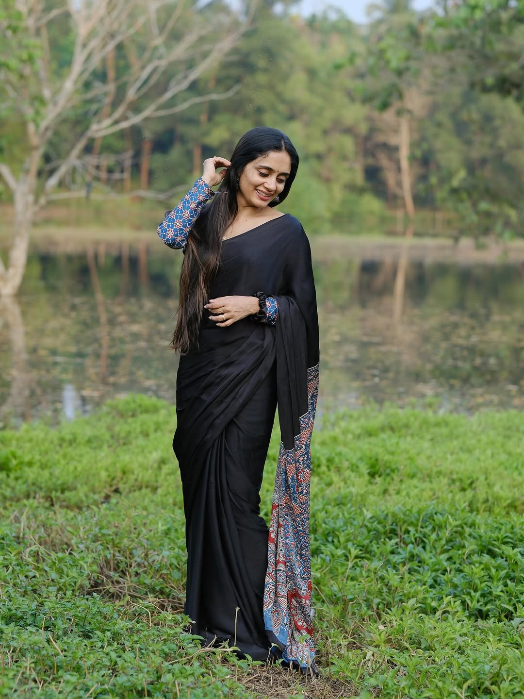 CLOVIRA Black Pure Soft Crepe Silk Ready-to-Wear Saree
