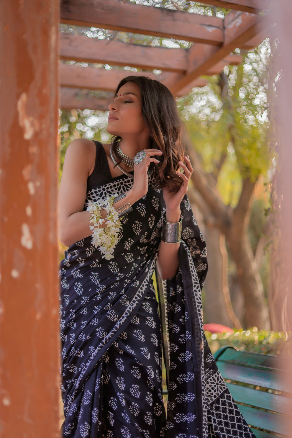 CLOVIRA Black Pure Soft Cotton Ready-to-Wear Saree