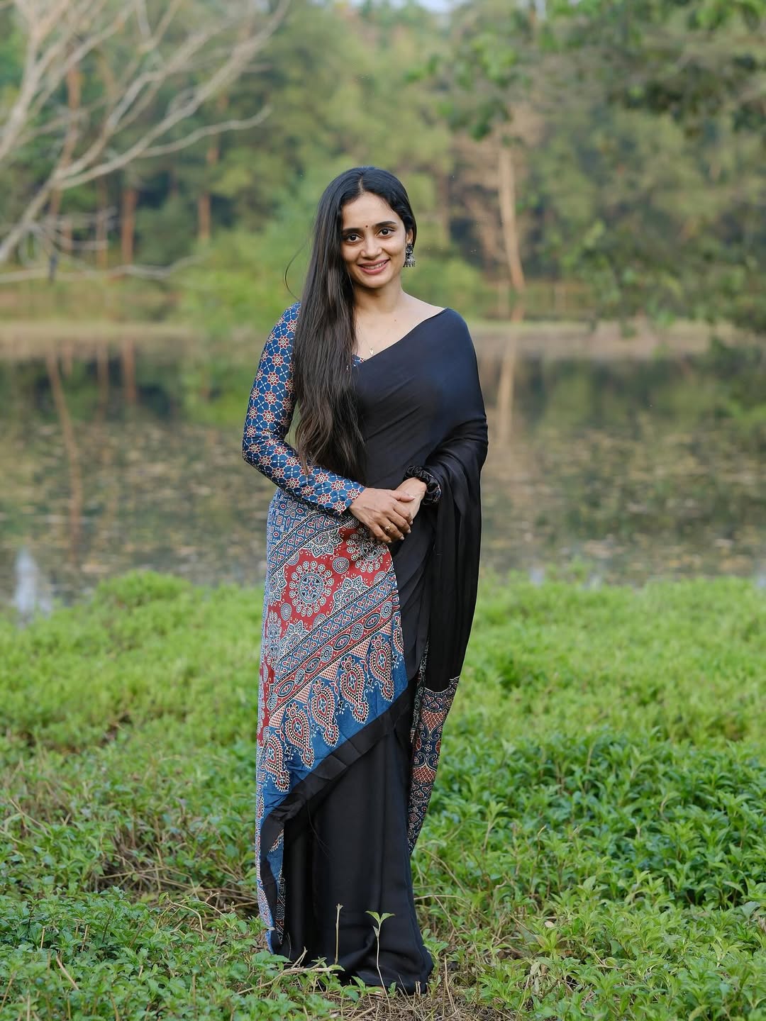 CLOVIRA Black Pure Soft Crepe Silk Ready-to-Wear Saree