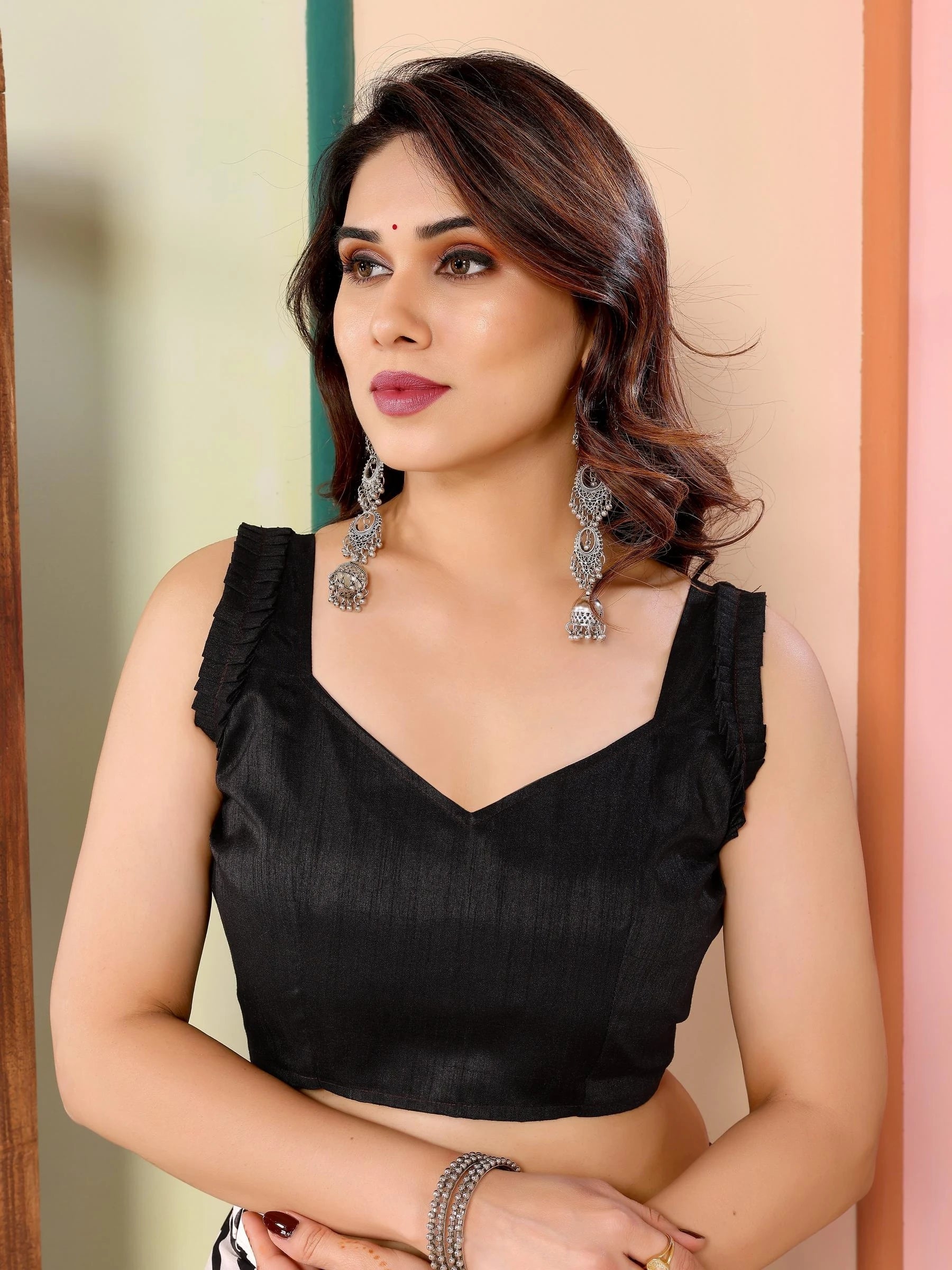 1-Minute Ready-To-Wear White Georgette Saree | Printed Design with Black Blouse Piece