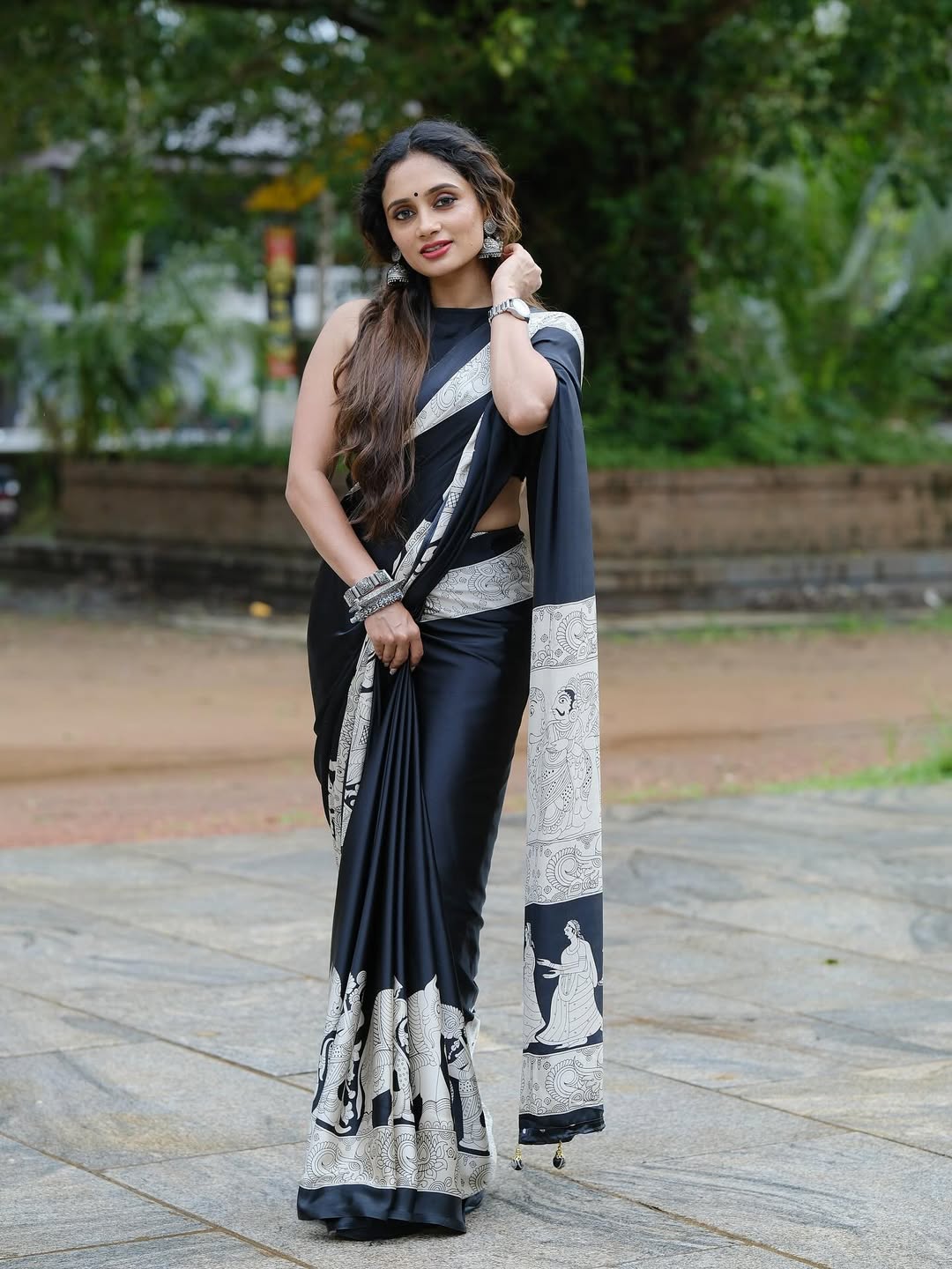 CLOVIRA Black Pure Soft Crepe Silk Ready-to-Wear Saree
