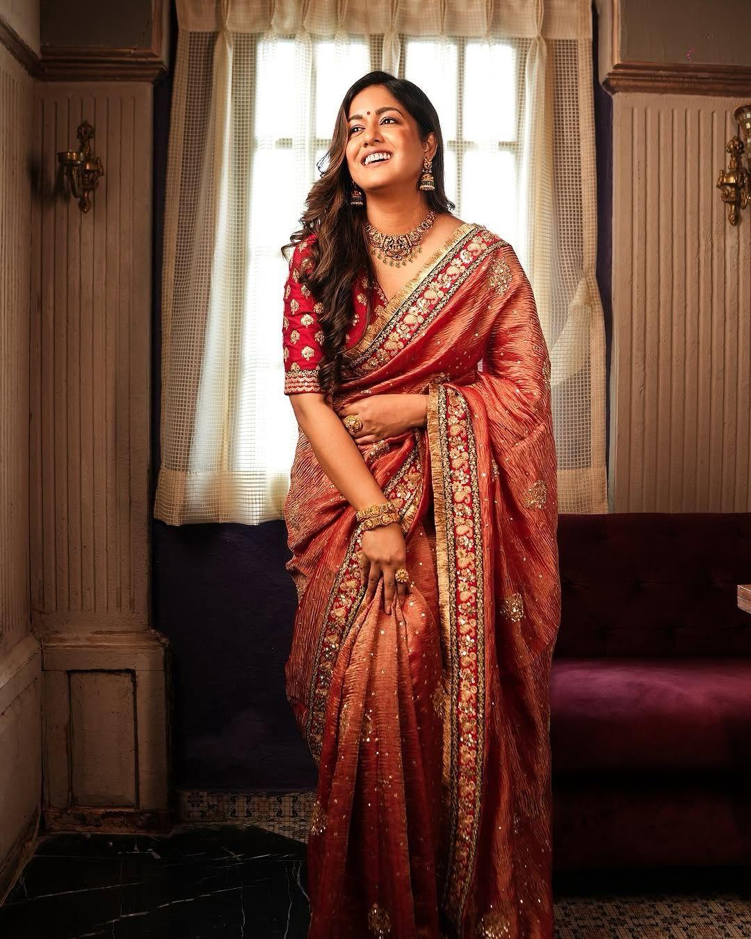 CLOVIRA Maroon Soft Crush Silk Saree