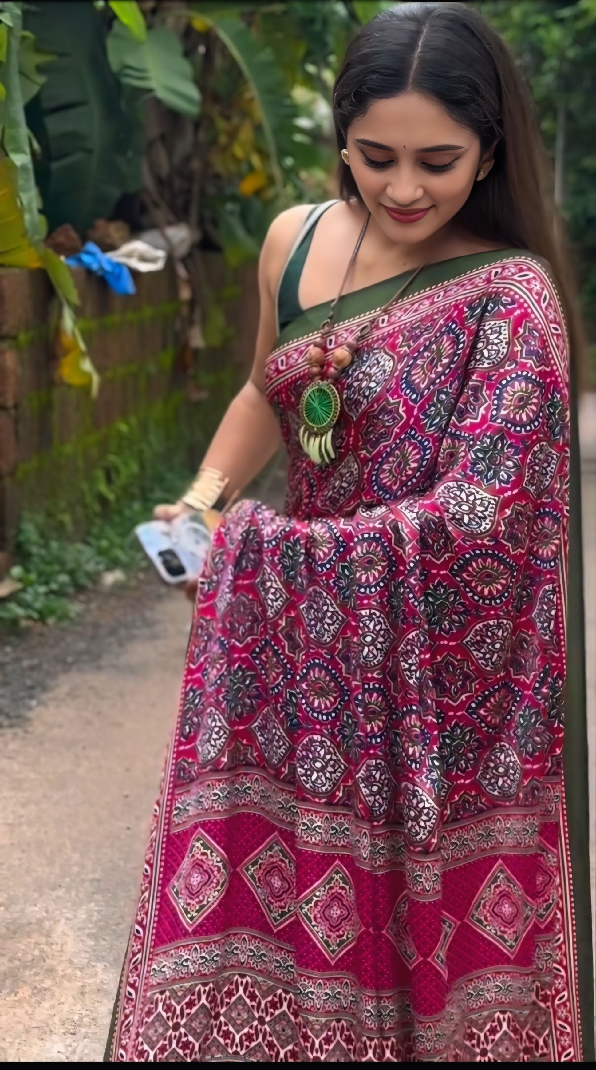 CLOVIRA Rani Pure Soft Crepe Silk Ready-to-Wear Saree