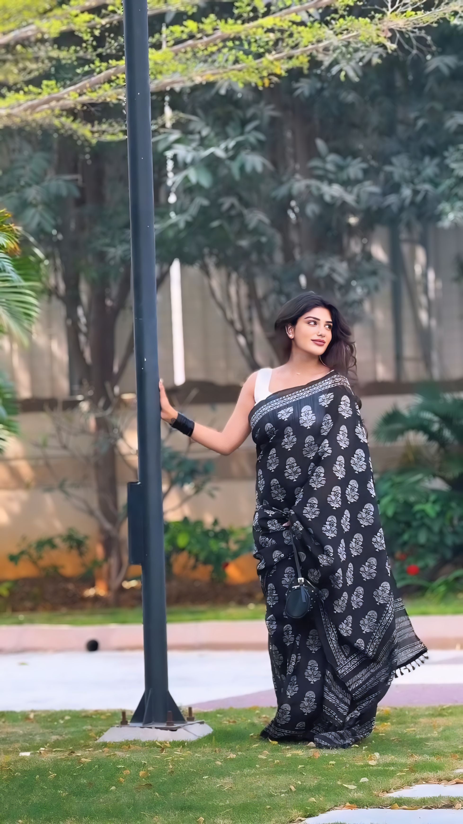 CLOVIRA Black Pure Soft Cotton Ready-to-Wear Saree