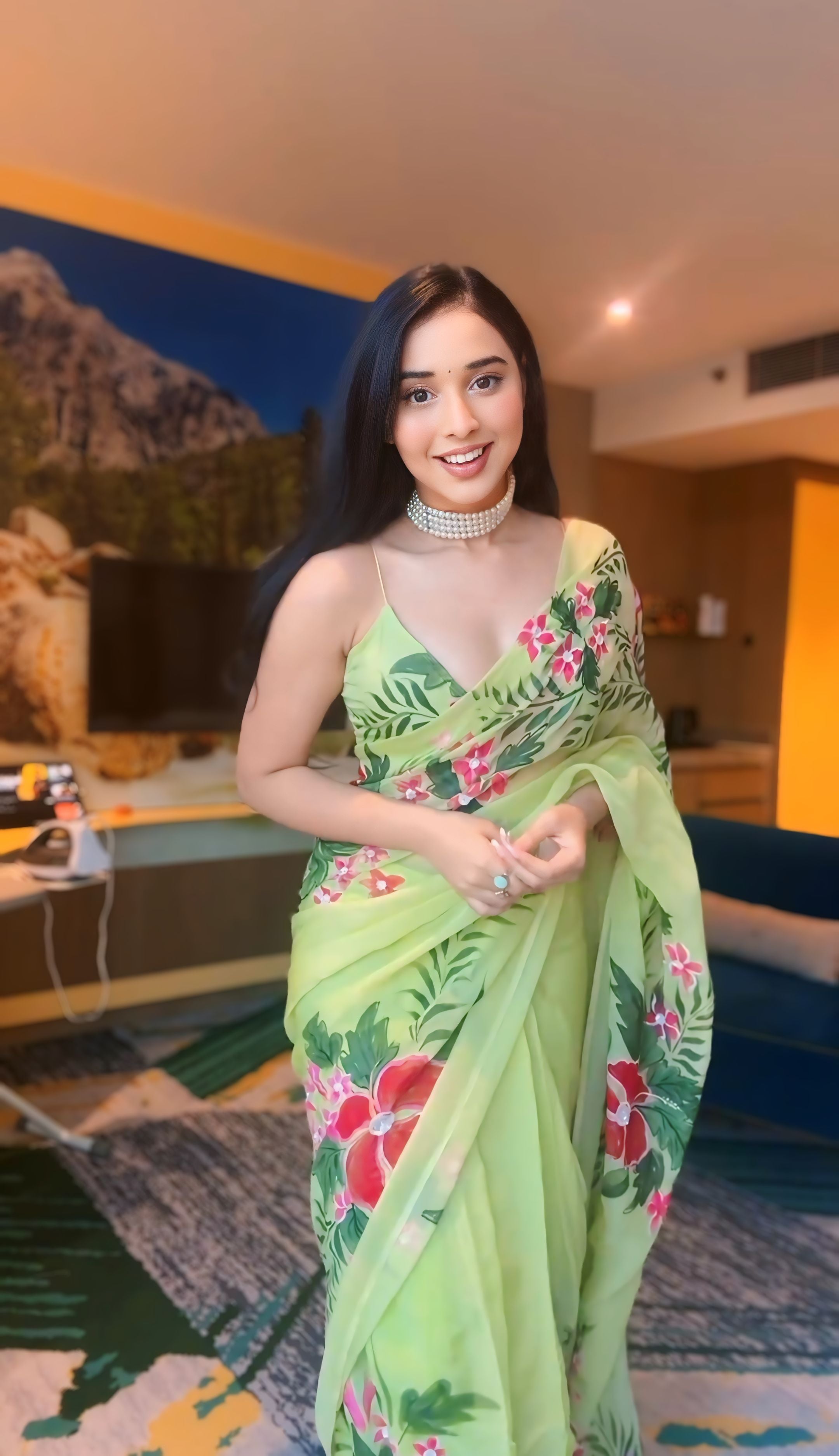 1-Minute Ready-To-Wear Pista Georgette Saree | Printed Design with Blouse Piece