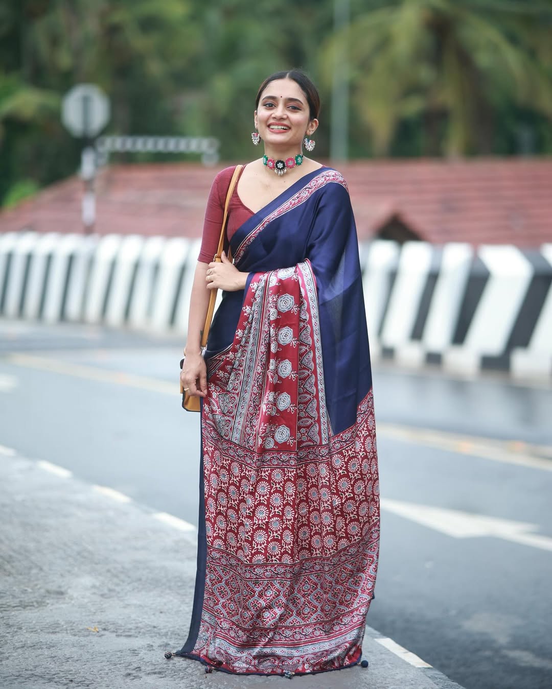 CLOVIRA Black and Blue Pure Soft Crepe Silk Ready-to-Wear Saree