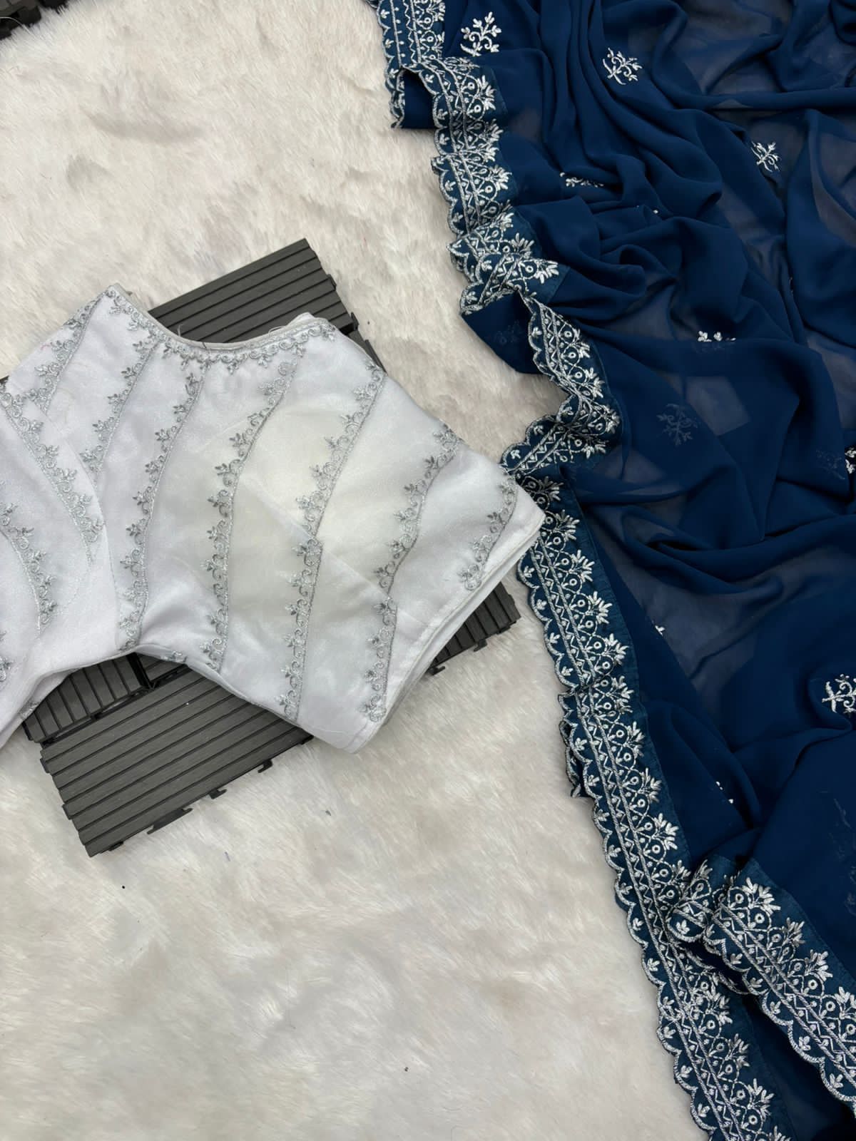 CLOVIRA Georgette Embroidered Saree in Royal Blue